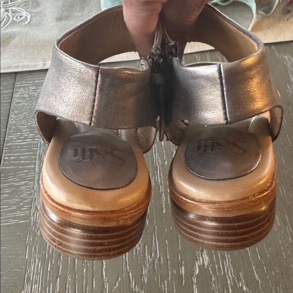 Sofft Gray Pewter Leather Women's Sandals Open Toe Zip Closure Comfy Shoes 7.5 - Picture 5 of 12